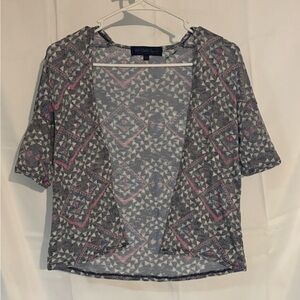 Weavers Light Cardigan with Elbow-Length Sleeves